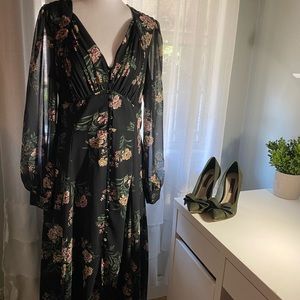 Long sleeve floral midi dress